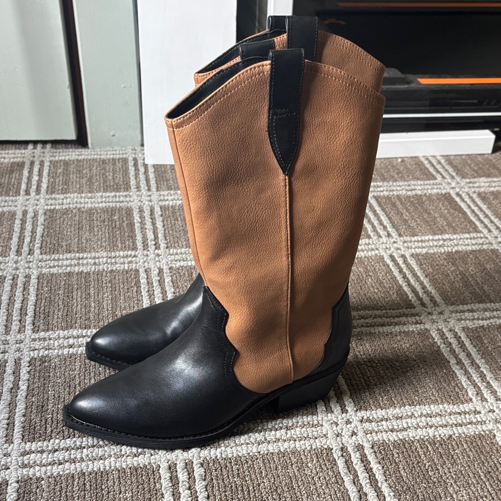Women's Dolce Vita Black & Tan Korbella Western Boot size 8 women’s cowboy boots